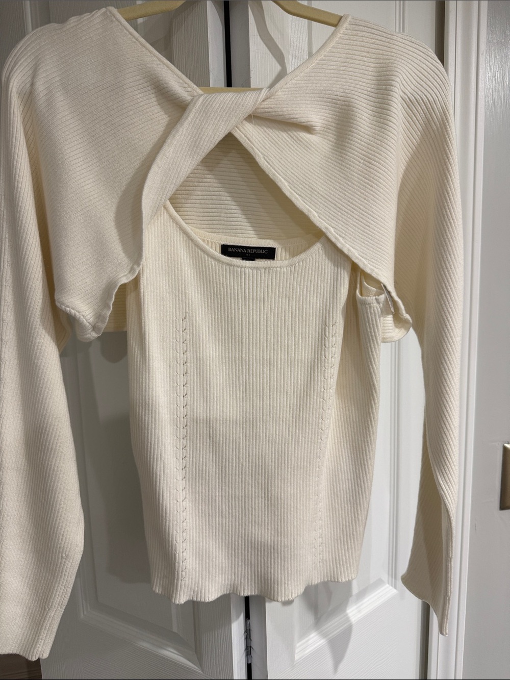 Banana Republic Cream Ribbed Scoop-Neck Long Sleeve Top with Twist Back